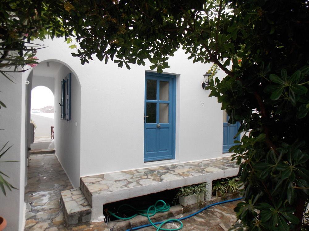 Studios & Suites Rania Mykonos Town エクステリア 写真